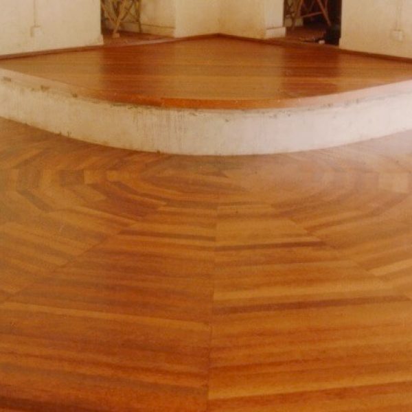 Flooring Jozani